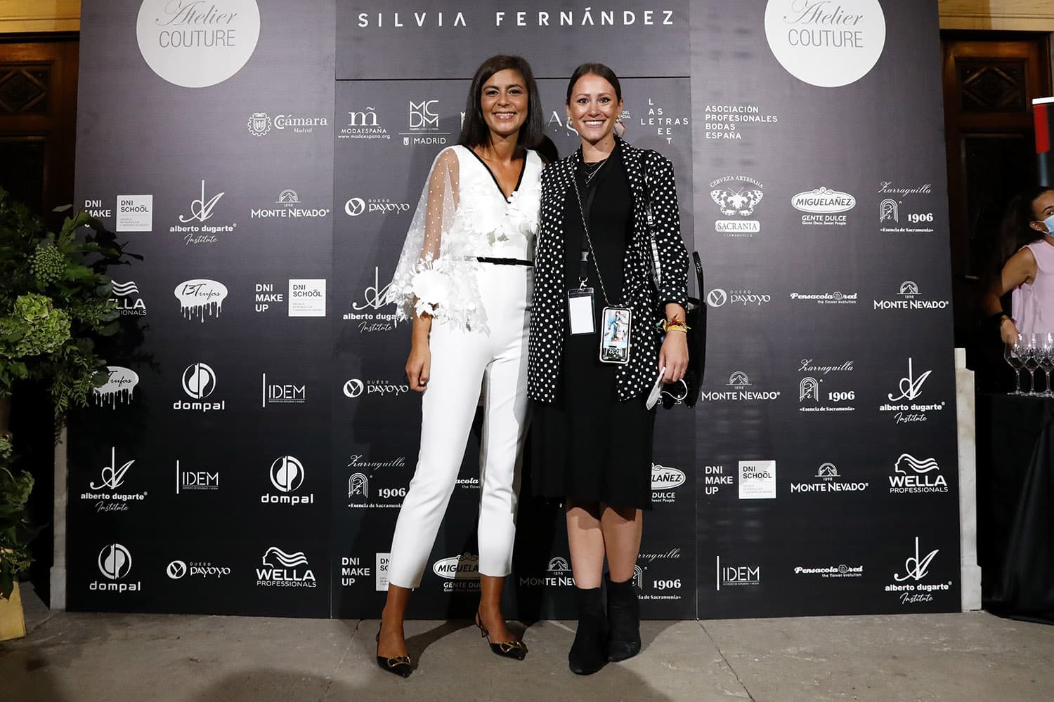 Silvia Fernández presenta Rainbow en Atelier Couture