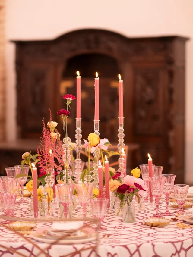 El rosa y la combinación de estampados y materiales fueron los protagonistas en esta propuesta que preparamos junto a @cashmeredecoracion en el evento que organizamos para @ordenterceraeventos . 🌷  Con una decoración floral de @bottanico_floral_design y papelería de @abart.espaciocreativo . 🥰  Fotos @ismasanchezfotografo 
Diseño y organización @ynosfuimosdeboda @susanatornero_
Vídeo @esif_fotografia
Papelería @abart.espaciocreativo
Decoración floral @bottanico_floral_design
Mantelería y mensaje @cashmeredecoracion 
Música en directo @missviolina_mj
Dj @losdelamonda @jorgetejedor.dlf @diego.revu 
Regalos @valquer_laboratorios  #eventos #ynosfuimosdeboda #organizaciondeeventos #bodas #eventosvalladolid #catering #decoracion #decoracionbodas #decoracioneventos